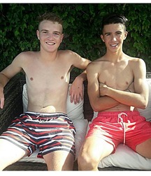 pretty boys 5ae5de7f8c3c7.jpg