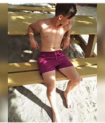 pretty boys 5ae5de86d2976.jpg