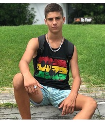 pretty boys 5ae5debc9f8e5.jpg