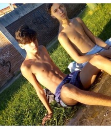 pretty boys 5ae5ded72c020.jpg