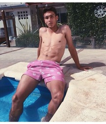 pretty boys of september 5bb21e367ef50.jpg