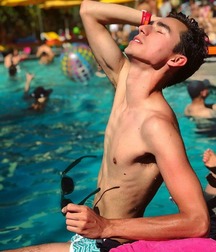 pretty boys of september 5bb21e3e2ce46.jpg