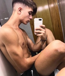 pretty boys of september 5bb21e60b594a.jpg