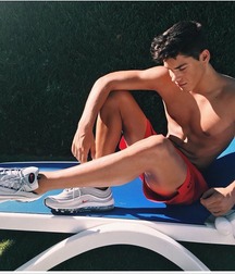 pretty boys of september 5bb21e7c0f08f.jpg