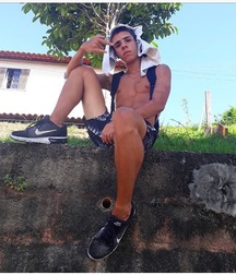 pretty boys of november 5c0522e5ee4d2.jpg