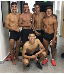 pretty boys of november 5c052303eac1f.jpg