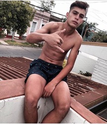 pretty boys of december 1  5c2cf02a3c695.jpg