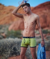 pretty boys of december 2 5c2cf1914d11b.jpg