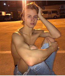 pretty boys of december 2 5c2cf1f7bc448.jpg