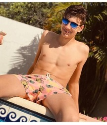 pretty boys of january 1 5c5431d94b511.jpg