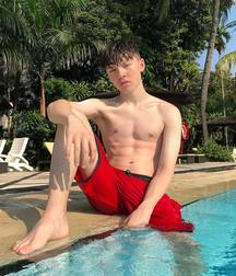 pretty boys of january 1 5c5431f1427e7.jpg
