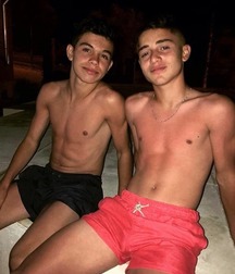 pretty boys of january 1 5c54322c5b32d.jpg