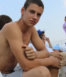 pretty boys of january 1 5c5432357e8d9.jpg
