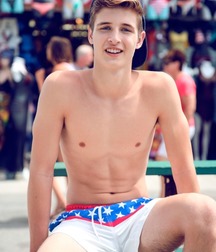 pretty boys of january 1 5c543236bd317.jpg