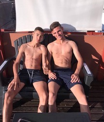 pretty boys of january 1 5c54327bd3ccf.jpg