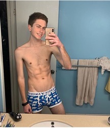 pretty boys of january 1 5c543288c1b8c.jpg