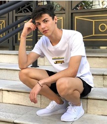 pretty boys of january 2 5c5432ce9eed6.jpg