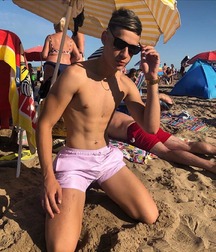 pretty boys of january 2 5c5432dfc969a.jpg