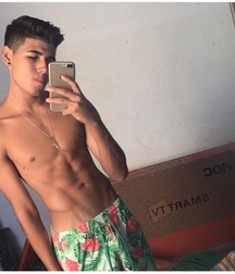 pretty boys of january 2 5c5432ea980d7.jpg