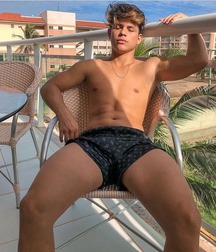 pretty boys of january 2 5c5432ef1f8a3.jpg