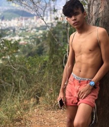 pretty boys of january 2 5c5432f5f1171.jpg