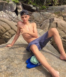pretty boys of january 2 5c543321d2a1c.jpg