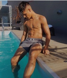 pretty boys of january 2 5c54334166ea4.jpg