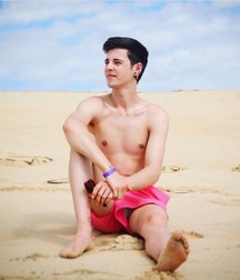 pretty boys of january 2 5c54338252b8d.jpg
