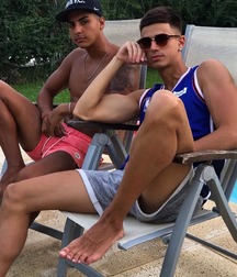 pretty boys of april 5ccb2b3b3da3c.jpg