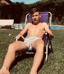 pretty boys of june 1 5d1f3d6305c56.jpg