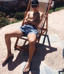 pretty boys of june 1 5d1f3dafa4393.jpg