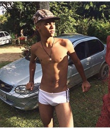 pretty boys of june 1 5d1f3dc761076.jpg