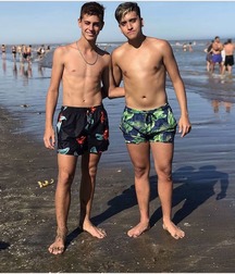 pretty boys of june2 5d1f3e10bfffa.jpg