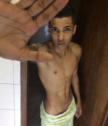 pretty boys of june2 5d1f3e18b8570.jpg