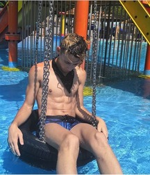 pretty boys of june2 5d1f3e1b99753.jpg