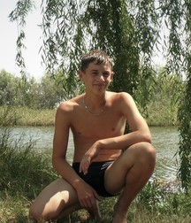 pretty boys of june2 5d1f3e52b1d08.jpg