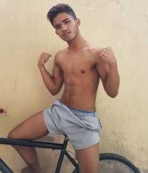 pretty boys of june2 5d1f3e5bf3ac2.jpg