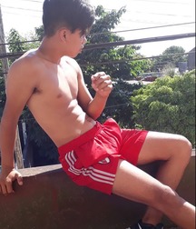 pretty boys of june2 5d1f3e72d2ab5.jpg