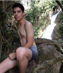 pretty boys of june2 5d1f3e758e86e.jpg