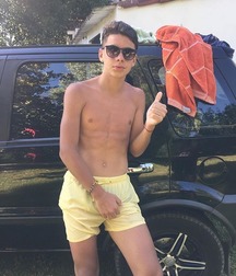 pretty boys of june2 5d1f3e7b48617.jpg
