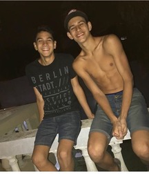 pretty boys of june2 5d1f3e7de6903.jpg