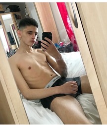 pretty boys of june2 5d1f3e8b98fc1.jpg