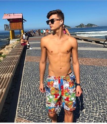pretty boys of june2 5d1f3e8d056ad.jpg