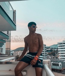 pretty boys of june2 5d1f3e8fb5287.jpg