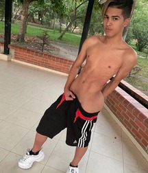 pretty boys of june2 5d1f3e97bc9dc.jpg