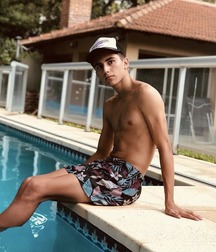 pretty boys of july 1 5d42cd8ac3604.jpg