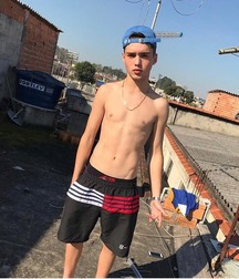 pretty boys of july 1 5d42cdab3ce14.jpg