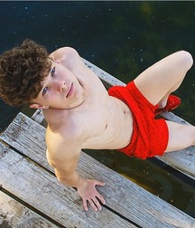 pretty boys of july 1 5d42cdb39673f.jpg