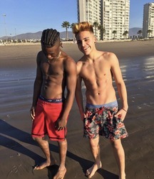 pretty boys of july 1 5d42cdcd9bab4.jpg