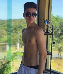 pretty boys of july 2 5d42ce8361e71.jpg